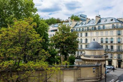 Royal Garden Champs Elysees - image 15