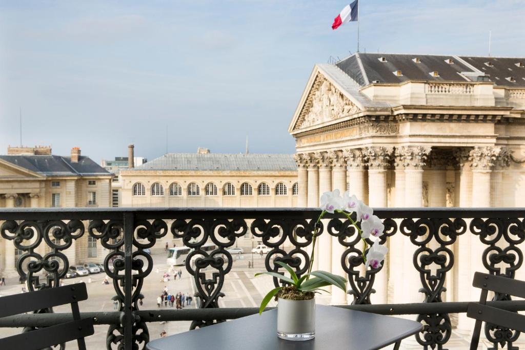 Hotel Les Dames Du Pantheon - main image