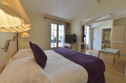 Hotel Suites Unic Renoir Saint-Germain - image 15