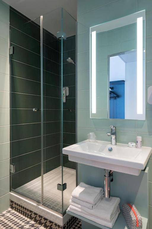 Ibis Styles Paris Gare Saint Lazare - image 3