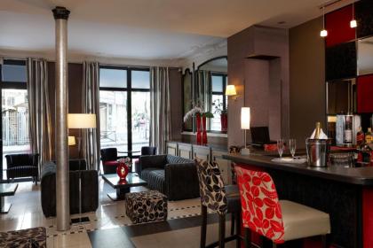 Hotel Eiffel Seine - image 4