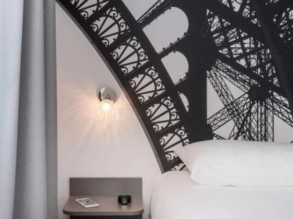 ibis Styles Paris Eiffel Cambronne - image 8