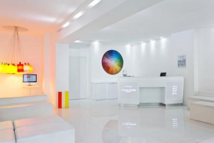 Color Design Hotel - image 1