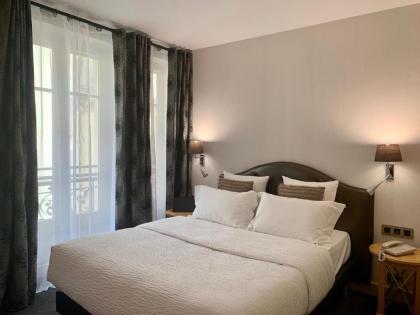 Hotel Central Saint Germain - image 13