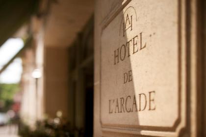 Hôtel De l'Arcade - image 20