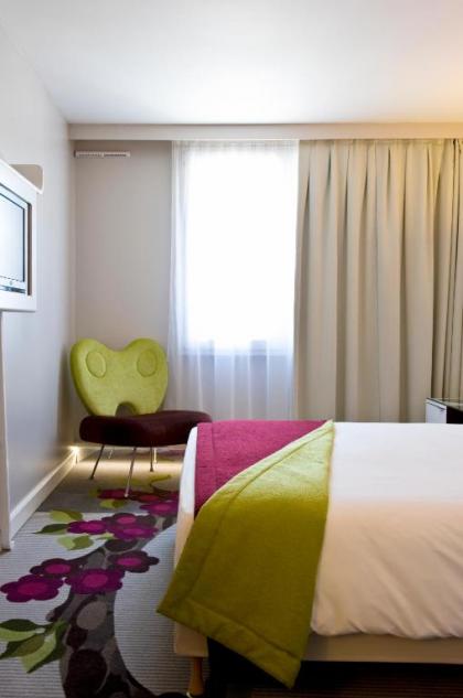 Mercure Paris Bercy Bibliotheque - image 2