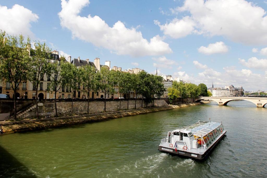 Hotel Des Deux-Iles - Notre-Dame - image 3