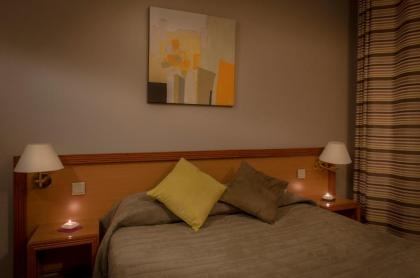 Hotel Le Beaugency - image 20