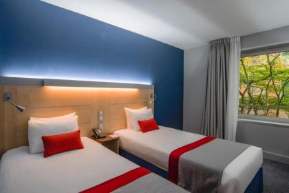 Holiday Inn Express Paris-Canal De La Villette - image 10