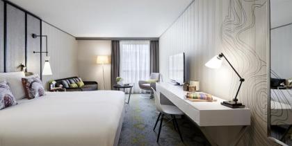 Renaissance by Marriott Paris La Defense Hotel - image 11