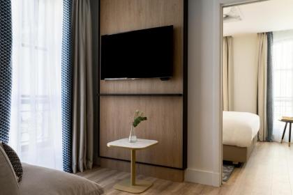 Renaissance by Marriott Paris Vendome Hotel - image 13