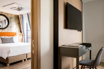 Renaissance by Marriott Paris Vendome Hotel - image 17