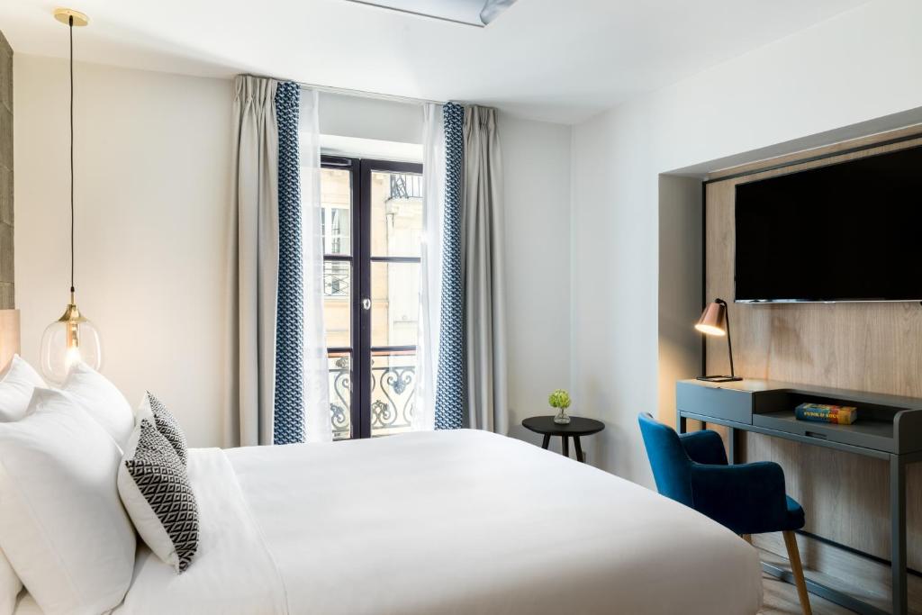 Renaissance by Marriott Paris Vendome Hotel - image 3