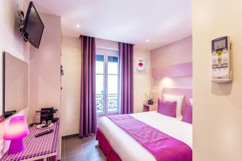 Pink Hotel - main image