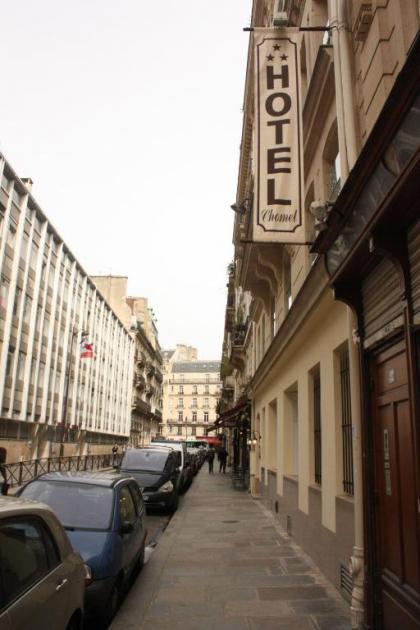 Hotel Le Petit Chomel - image 3