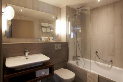 Holiday Inn Paris Montmartre Hotel - image 6