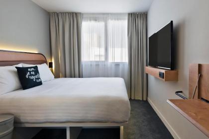 Moxy by Marriott Paris Bastille - image 16