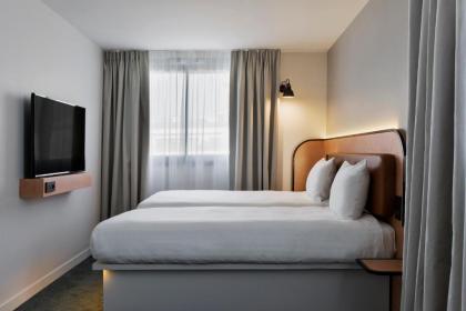 Moxy by Marriott Paris Bastille - image 20