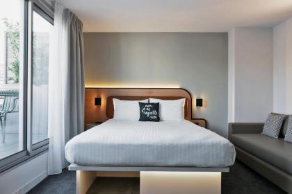 Moxy by Marriott Paris Bastille - image 7