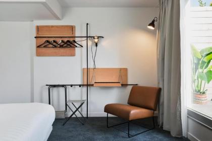 Moxy by Marriott Paris Bastille - image 9