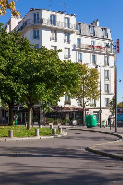 Hôtel de la Place des Alpes - image 18