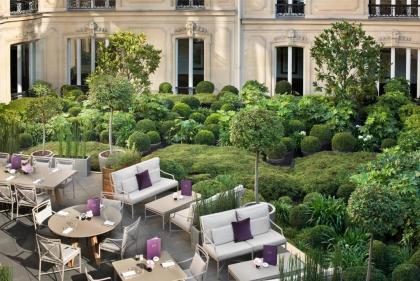 Hotel Barriere Le Fouquet's - image 13