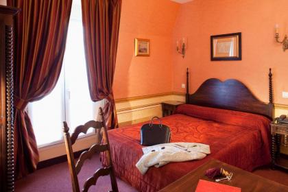 Hotel Saint Jacques - image 8