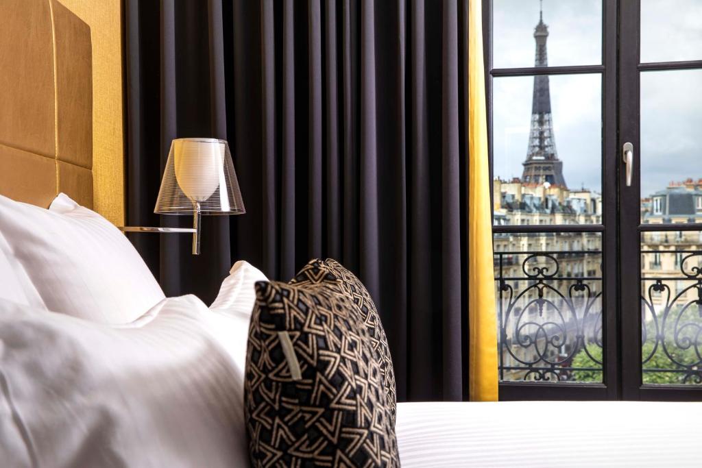 First Hotel Paris Tour Eiffel - main image