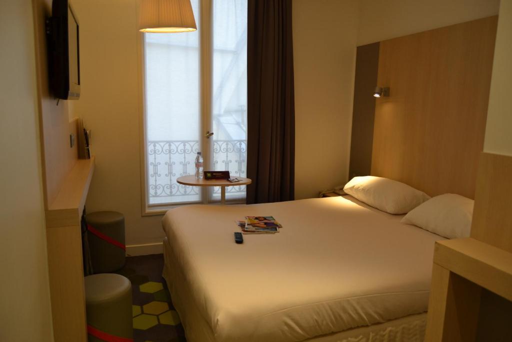 ibis Styles Paris Cadet Lafayette - image 2