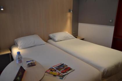 ibis Styles Paris Cadet Lafayette - image 5