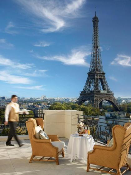 Shangri-La Hotel Paris - image 11