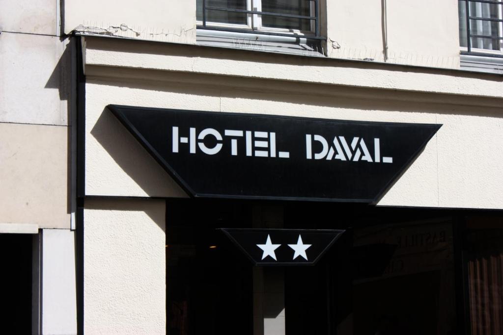 Hotel Daval - main image