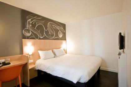 Hotel ibis Paris Pere Lachaise - image 8