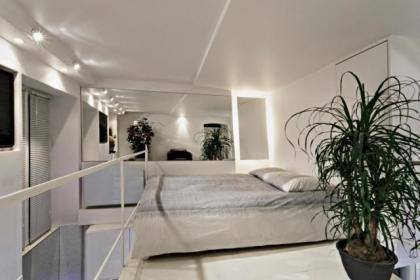 Stylishluxury duplex Paris city center - image 2