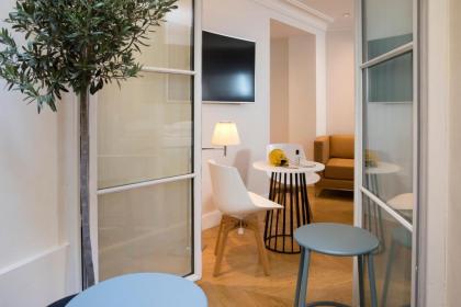 Hotel R De Paris - Boutique Hotel - image 11