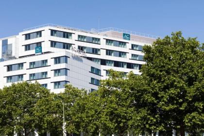 AC Hotel by Marriott Paris Porte Maillot - image 1