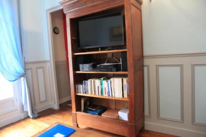 Apartment Lourmel - image 17