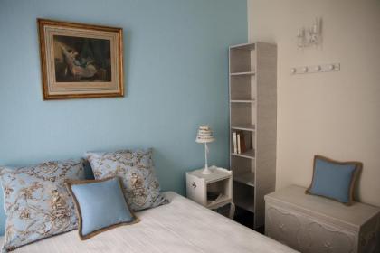 Apartment Lourmel - image 6