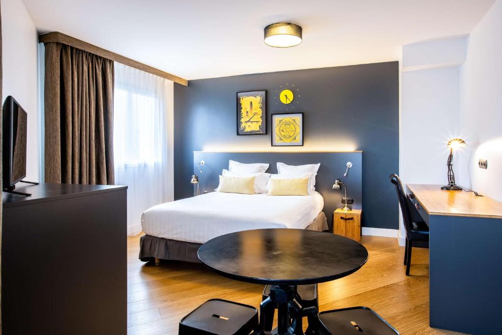 Best Western Plus Suitcase Paris La Defense - main image