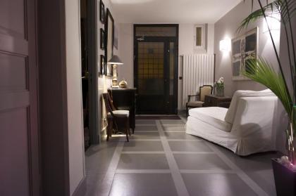 Villa du Square Luxury Guest House - image 12