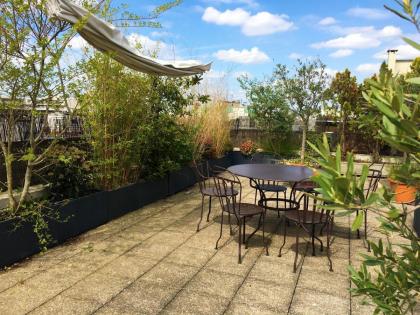 Appartement de 4 chambres avec vue sur la ville terrasse amenagee et wifi a Paris - image 7