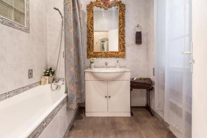 Apartment Gravilliers - image 10