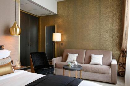 Niepce Paris Curio Collection By Hilton - image 2