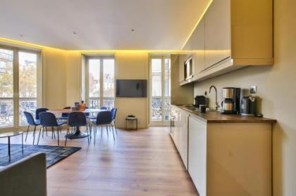 60-LUXURY PARISIAN HOME SEBASTOPOL (2DG) - image 3