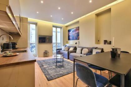 61- Big Luxury Parisian Flat 2DD - image 9