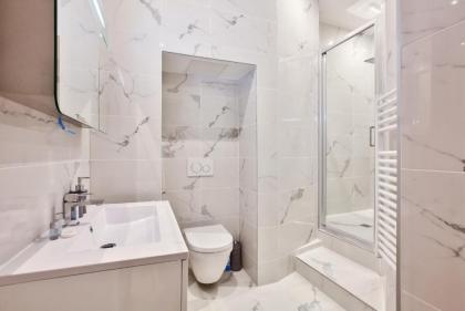 64-LUXURY FLAT CHAMPS ELYSEES (1D) - image 14