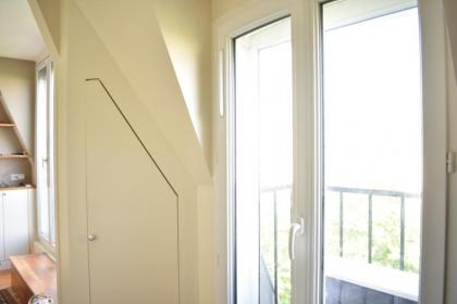 Fully Renovated Bright Studio With High View - image 11