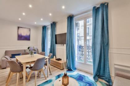 24 - Luxury Home in Paris Montorgueil - image 16