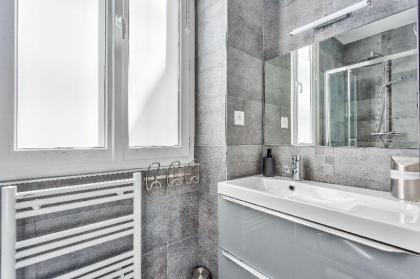 Superb 1 Bdr Flat near Bastille - An Ecoloflat - image 4