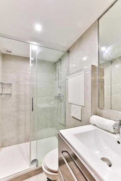 100 - Luxury 2 Bedroom - Beaubourg Marais - image 16